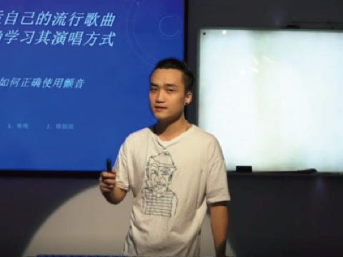 唱歌气息不足怎么练 